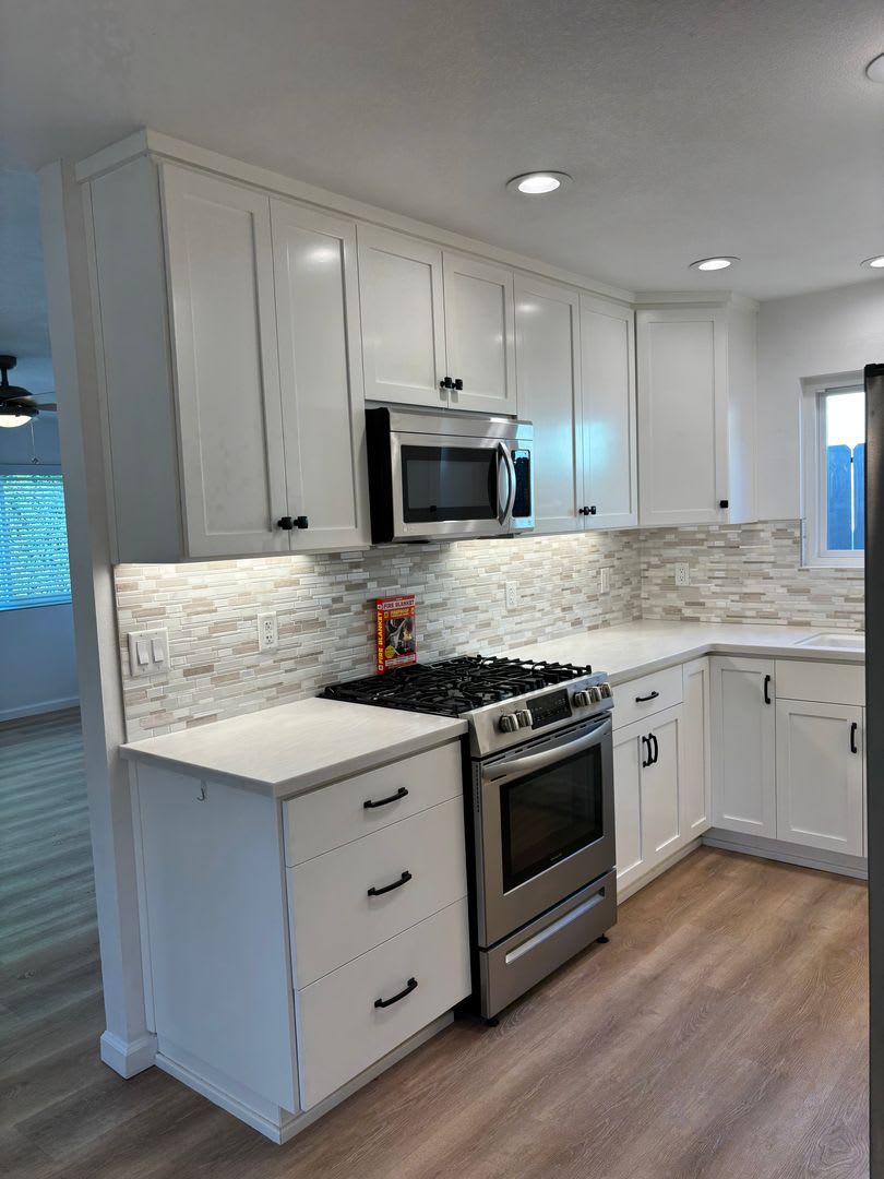 2 Bedroom 1 Bath Move In Ready in Beautiful Sierra Bonita 55+ Community – photo 2