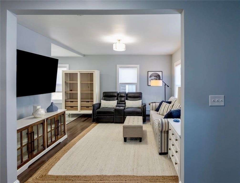 18 Hall Avenue – photo 5