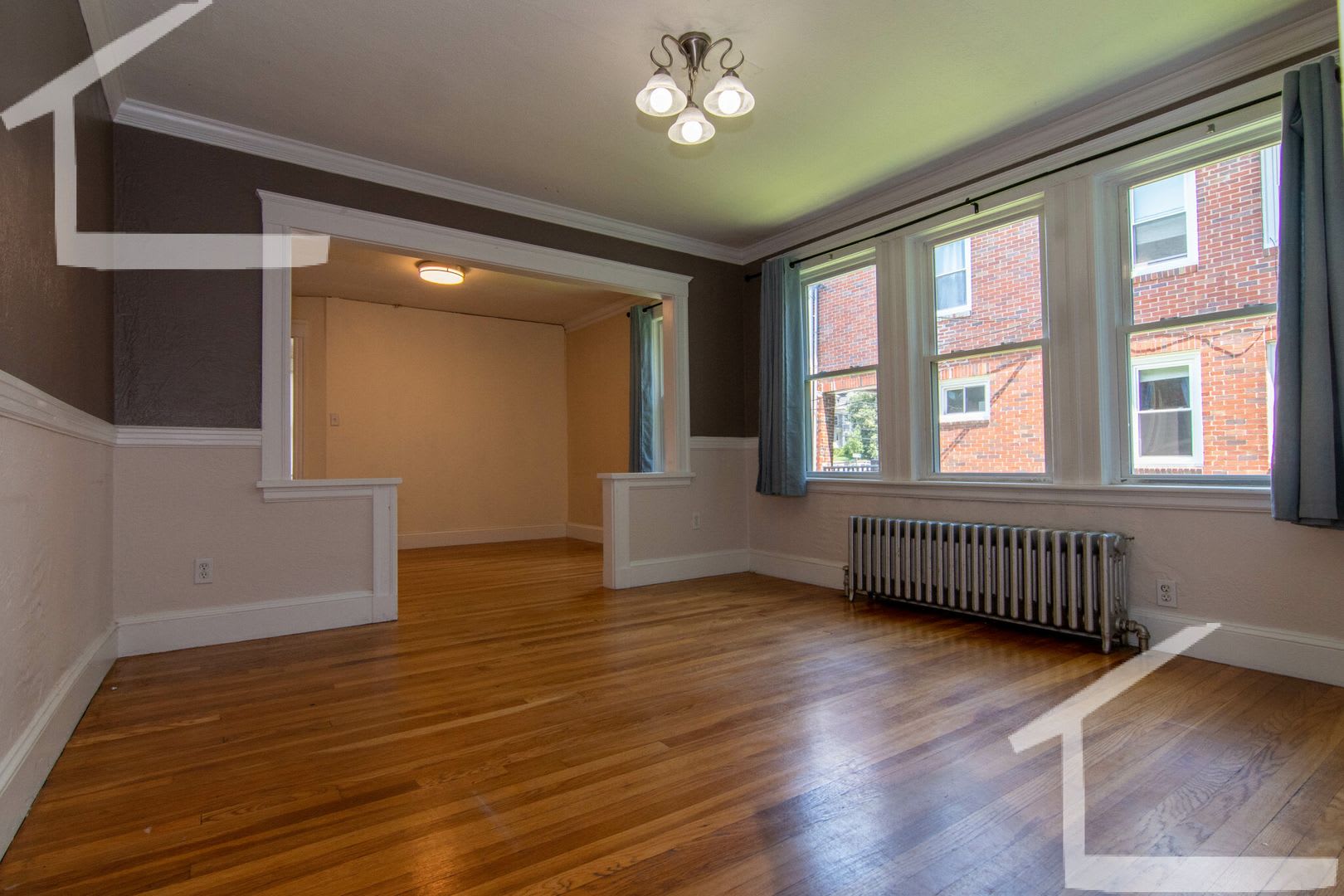Great 3 Bed (1st Fl Duplex) Close to Green Line and Bus Stop – photo 5