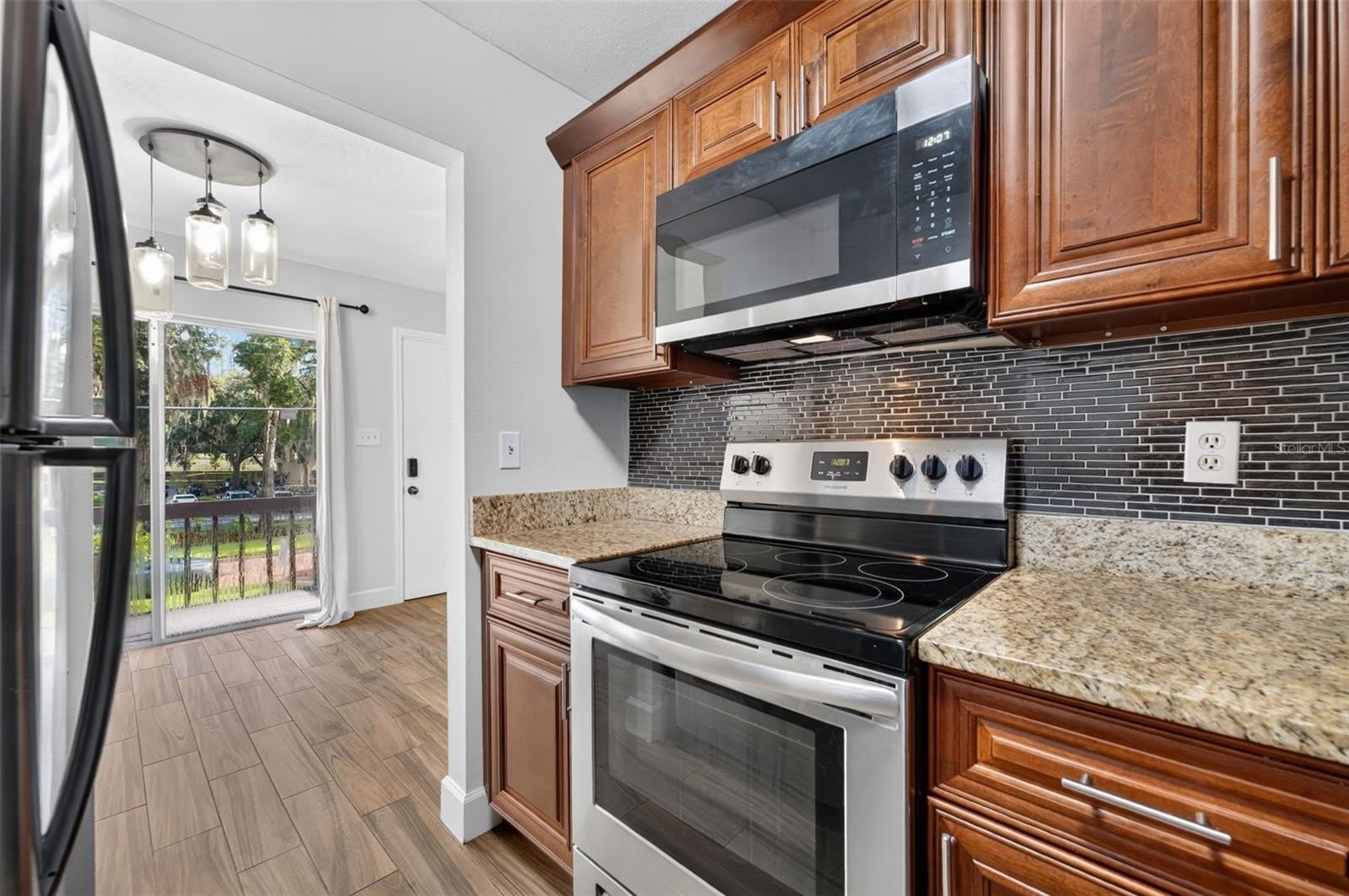 118 W America Street – photo 5