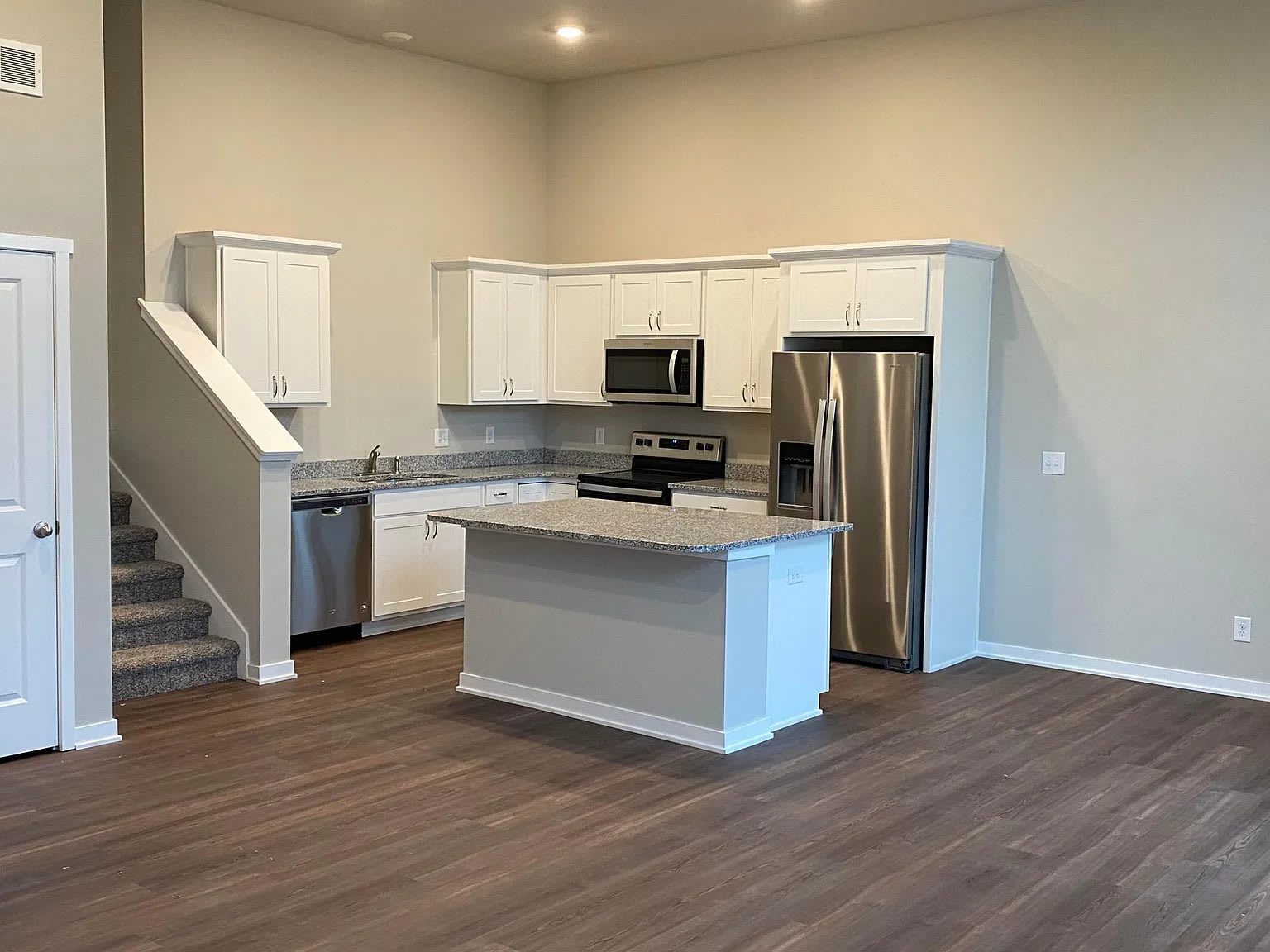 918 Northeast Traverse Drive – photo 3