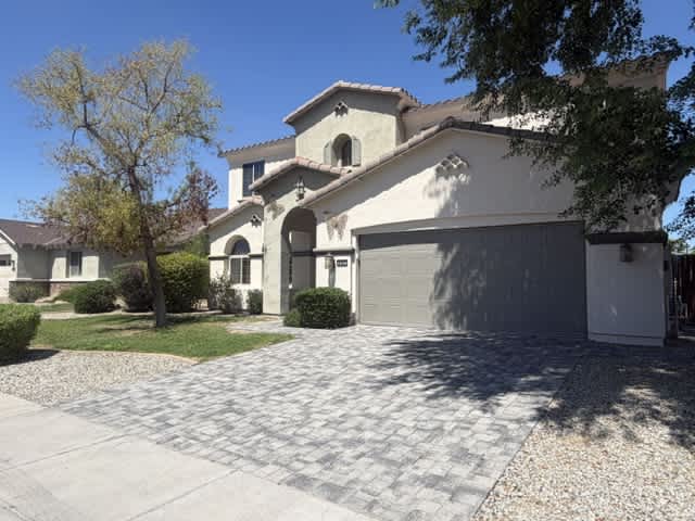 147 N 109th Ave – photo 2