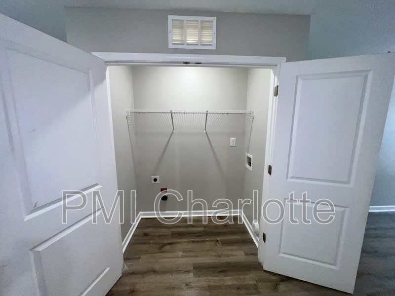 729 Fisher Ferry St – photo 4