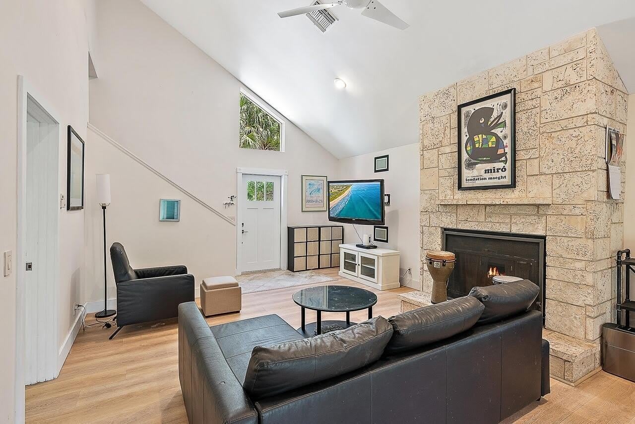 15629 95TH Avenue N – photo 5
