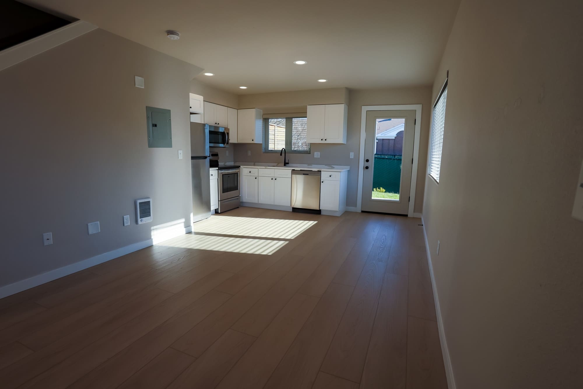 2915 Southeast Waverly Drive 110 – photo 2