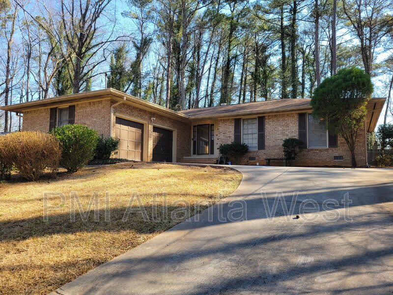 4757 Fellswood Dr – photo 1