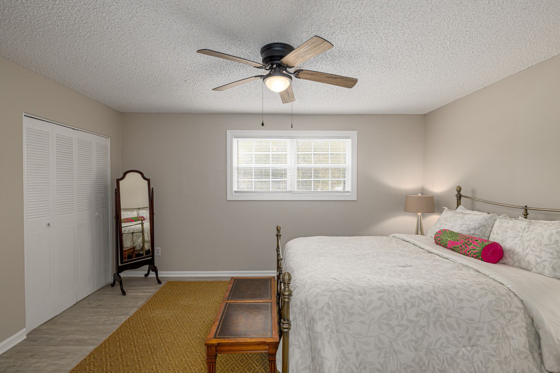Stallion Square Apartments. Spacious, Updated Living in North Charleston! – photo 3