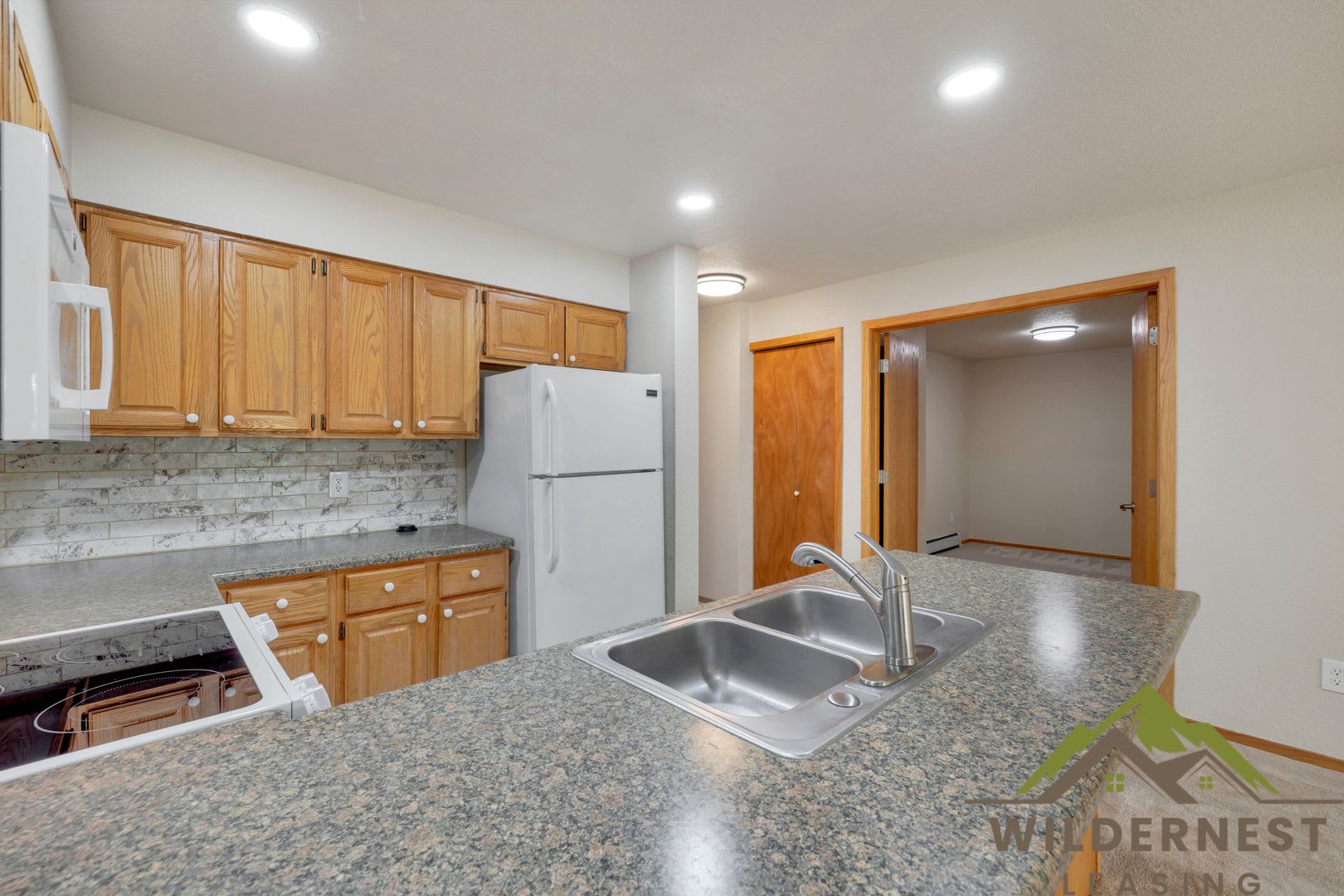 Remodeled Lagoon Townhome – photo 3