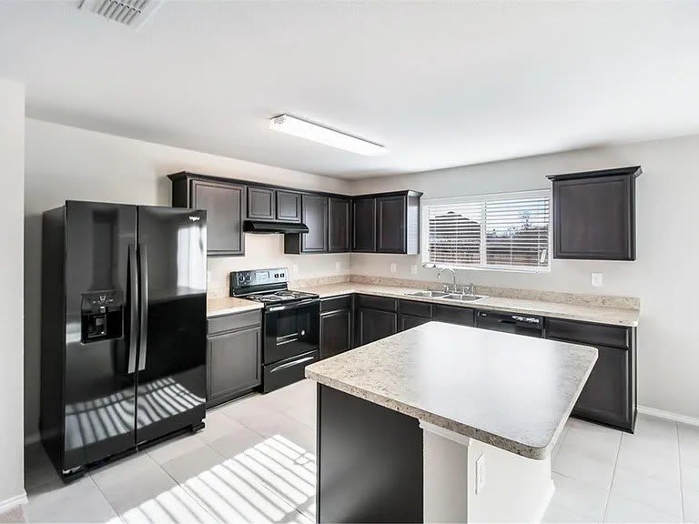 926 Hurstwood Drive – photo 5
