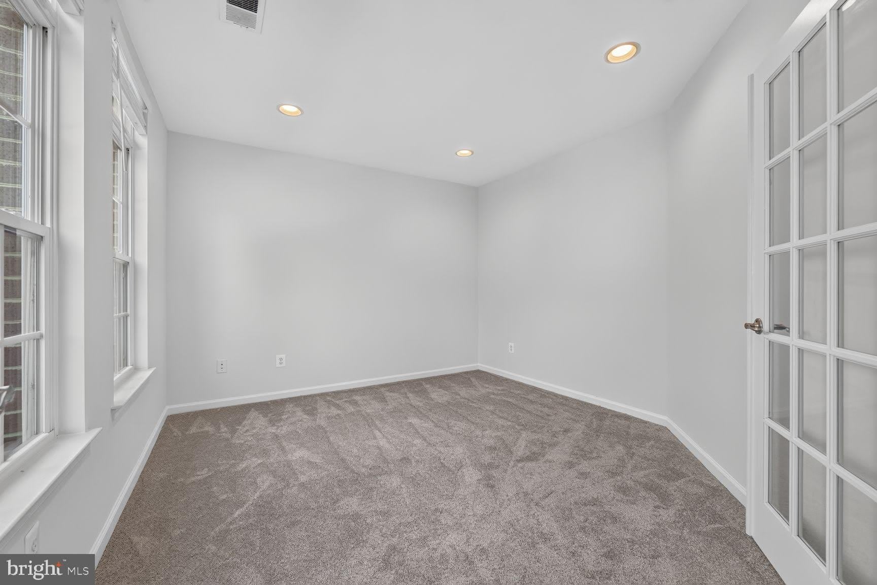 2293 MERSEYSIDE Drive – photo 5