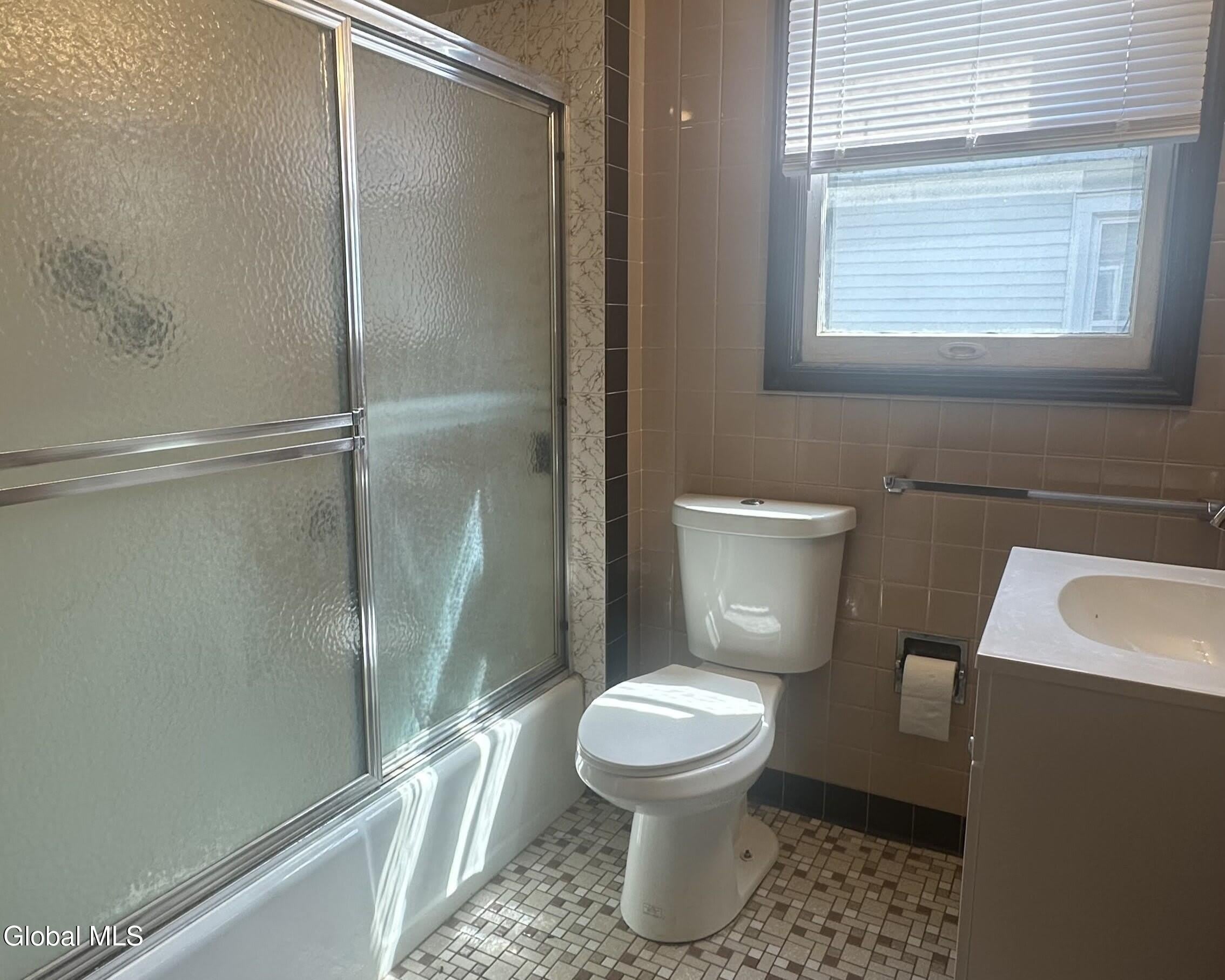 1617 Campbell Avenue – photo 4