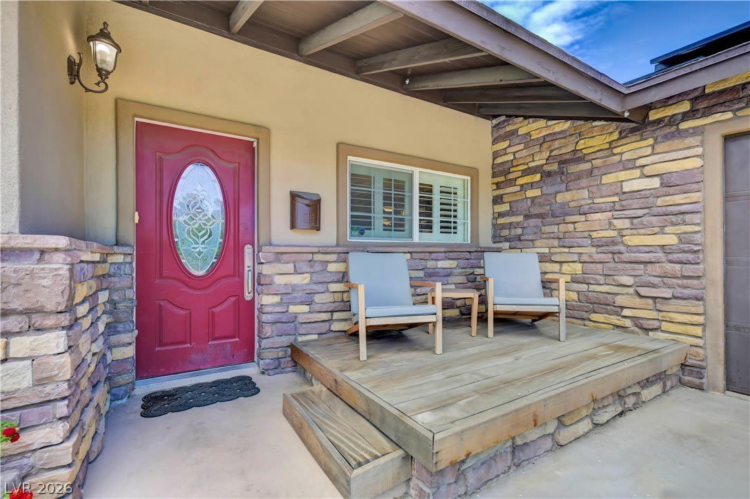 2712 W Oakey Boulevard – photo 2