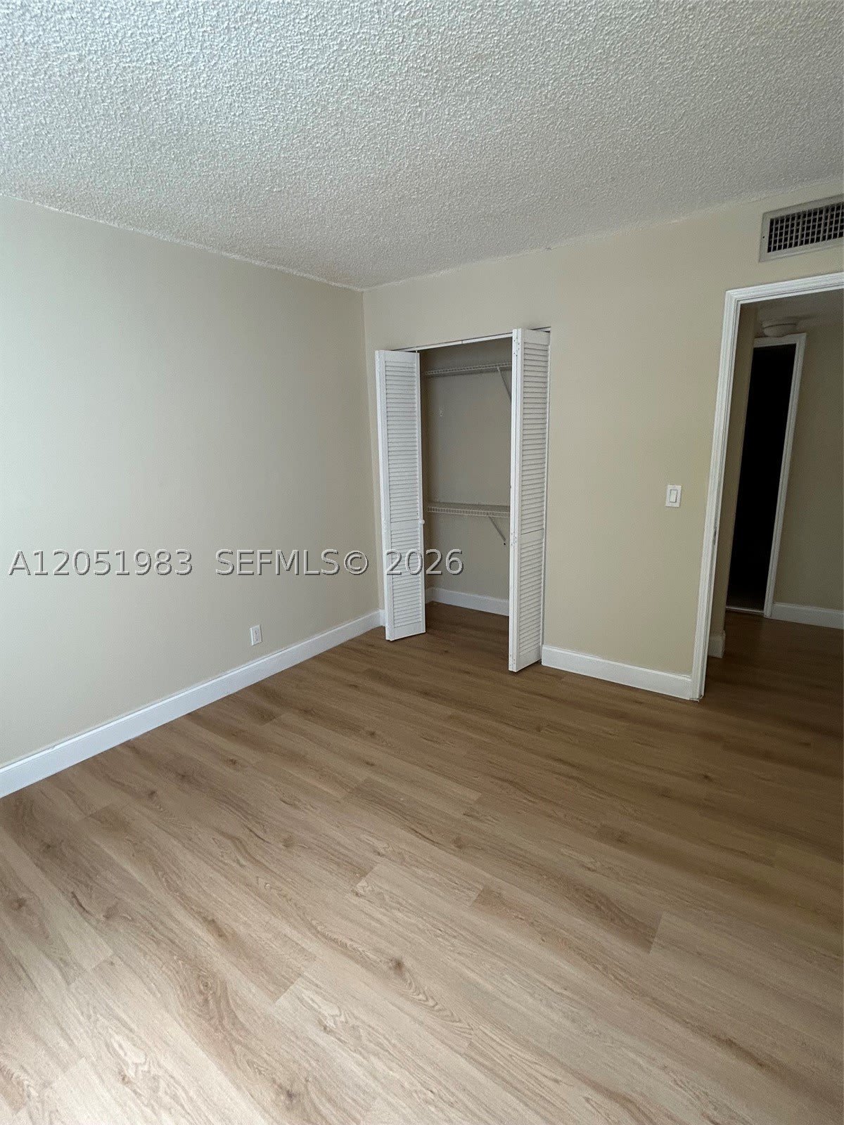 9461 Evergreen Pl – photo 4