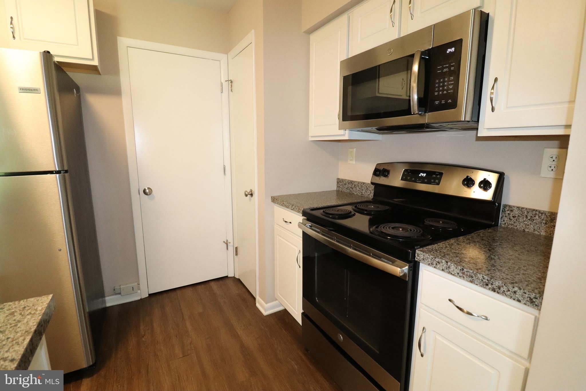123 N STATION Street – photo 4