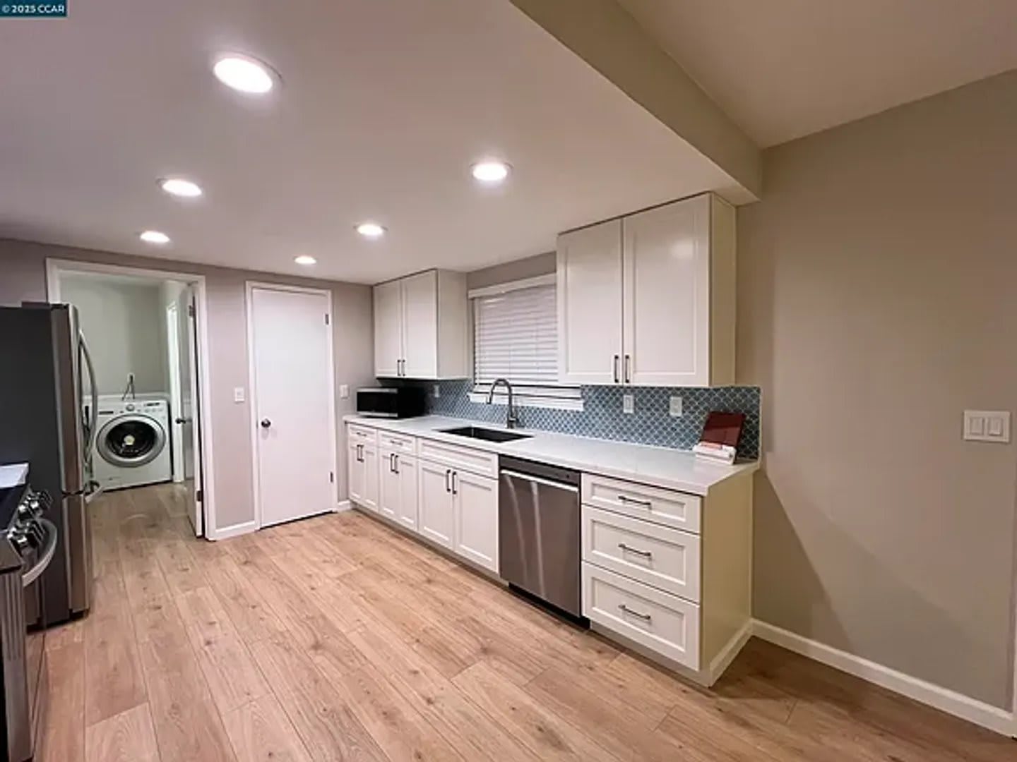 Magalia-2 bed 2 bath home with garage. Natural Landscaping, Newly remodeled – photo 2