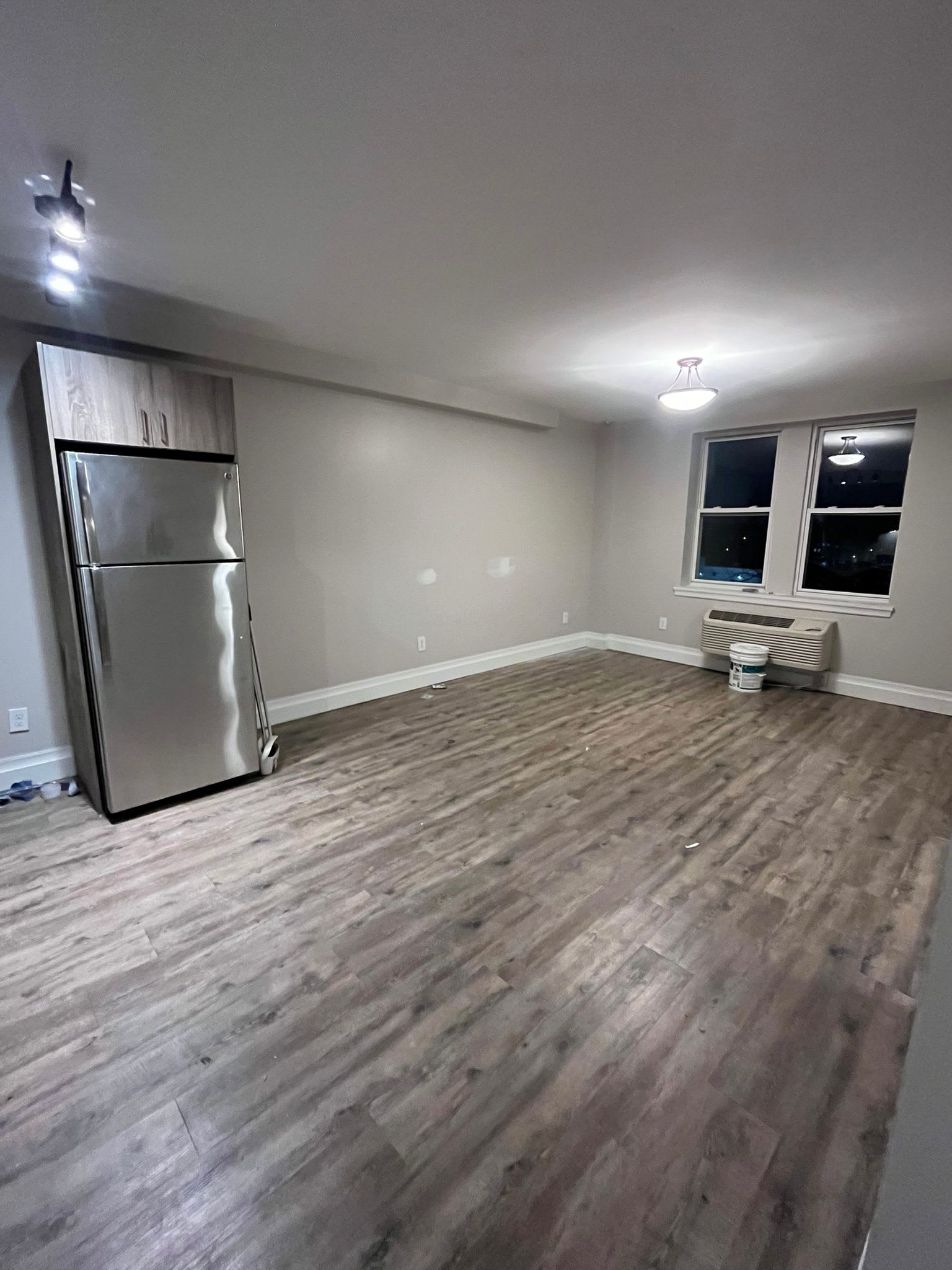 106 N Grove St – photo 2