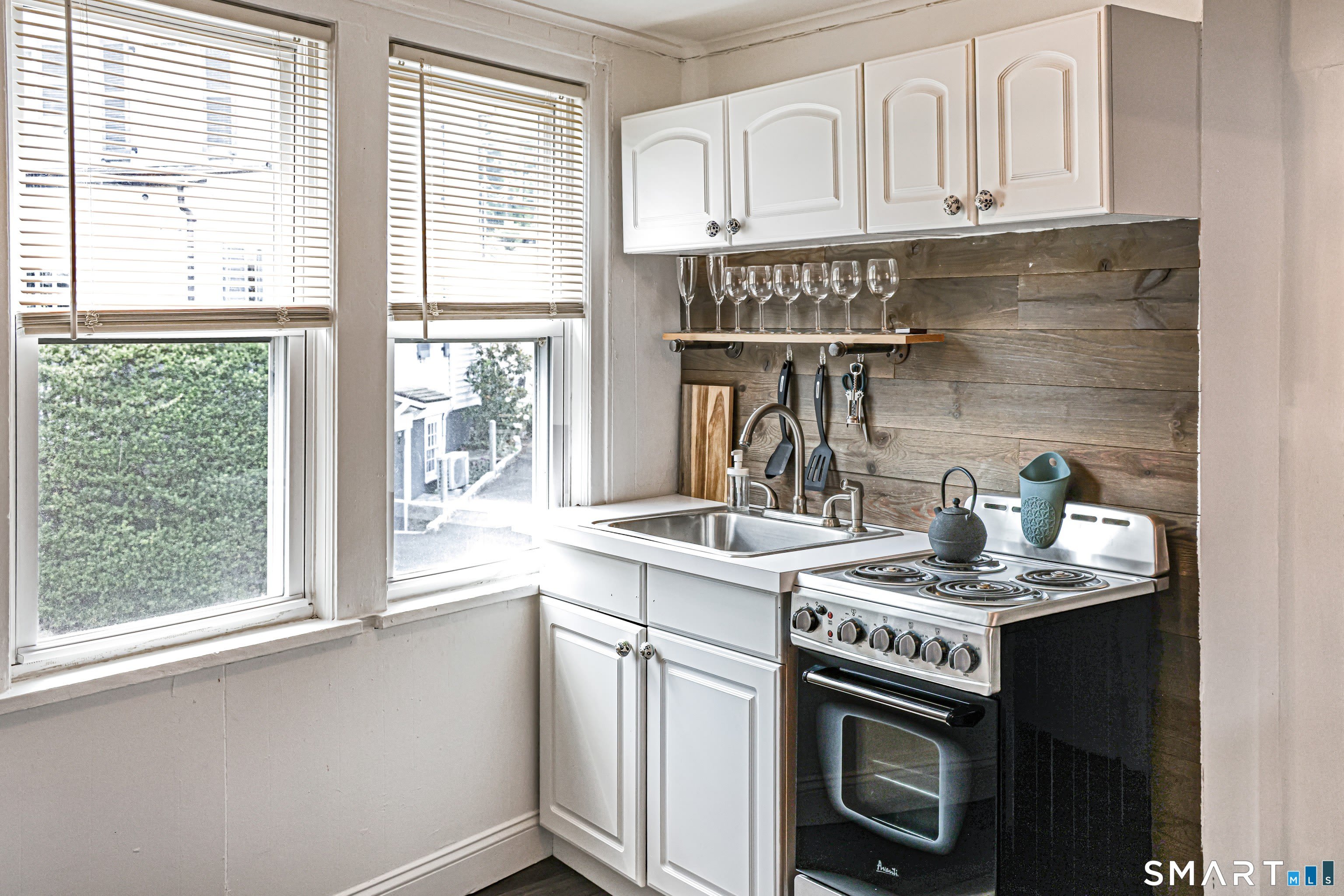 18 Riverside Avenue – photo 4