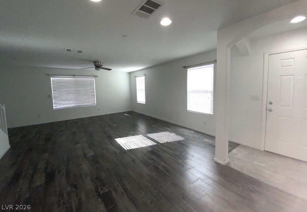 1051 Admiral Emblem Street – photo 5