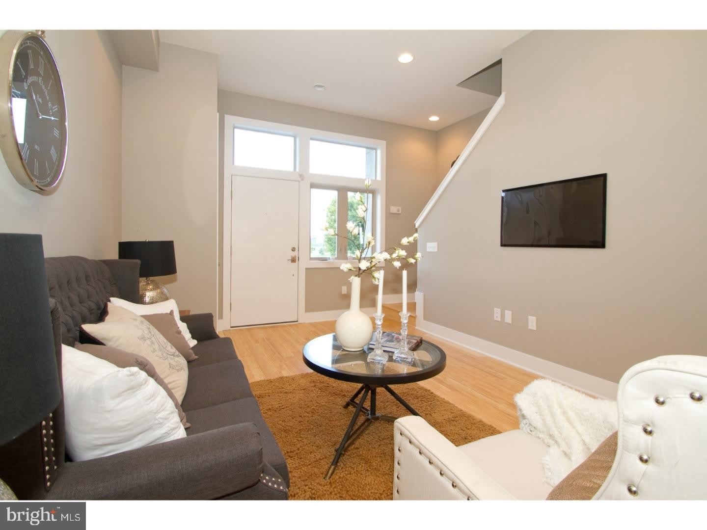 412 N FRONT Street – photo 5