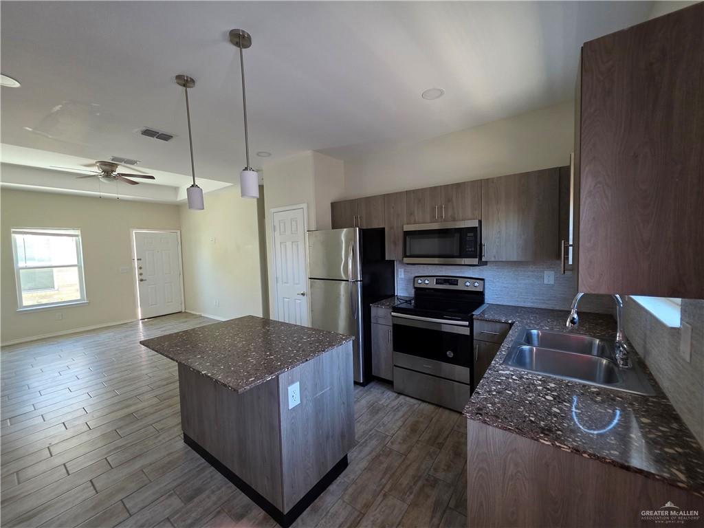 5005 North Hiawatha Drive – photo 2