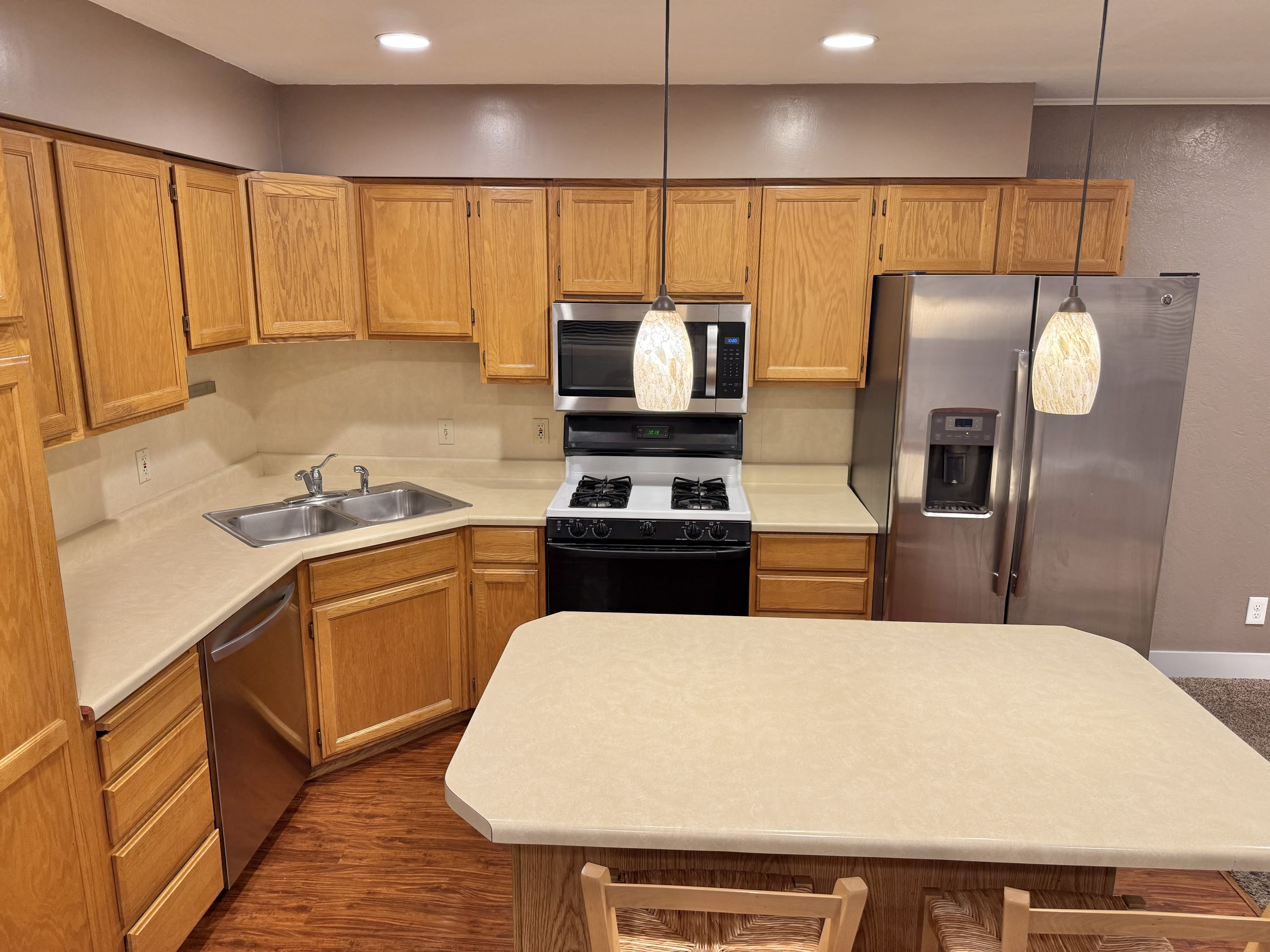 7426 S 700 E – photo 3