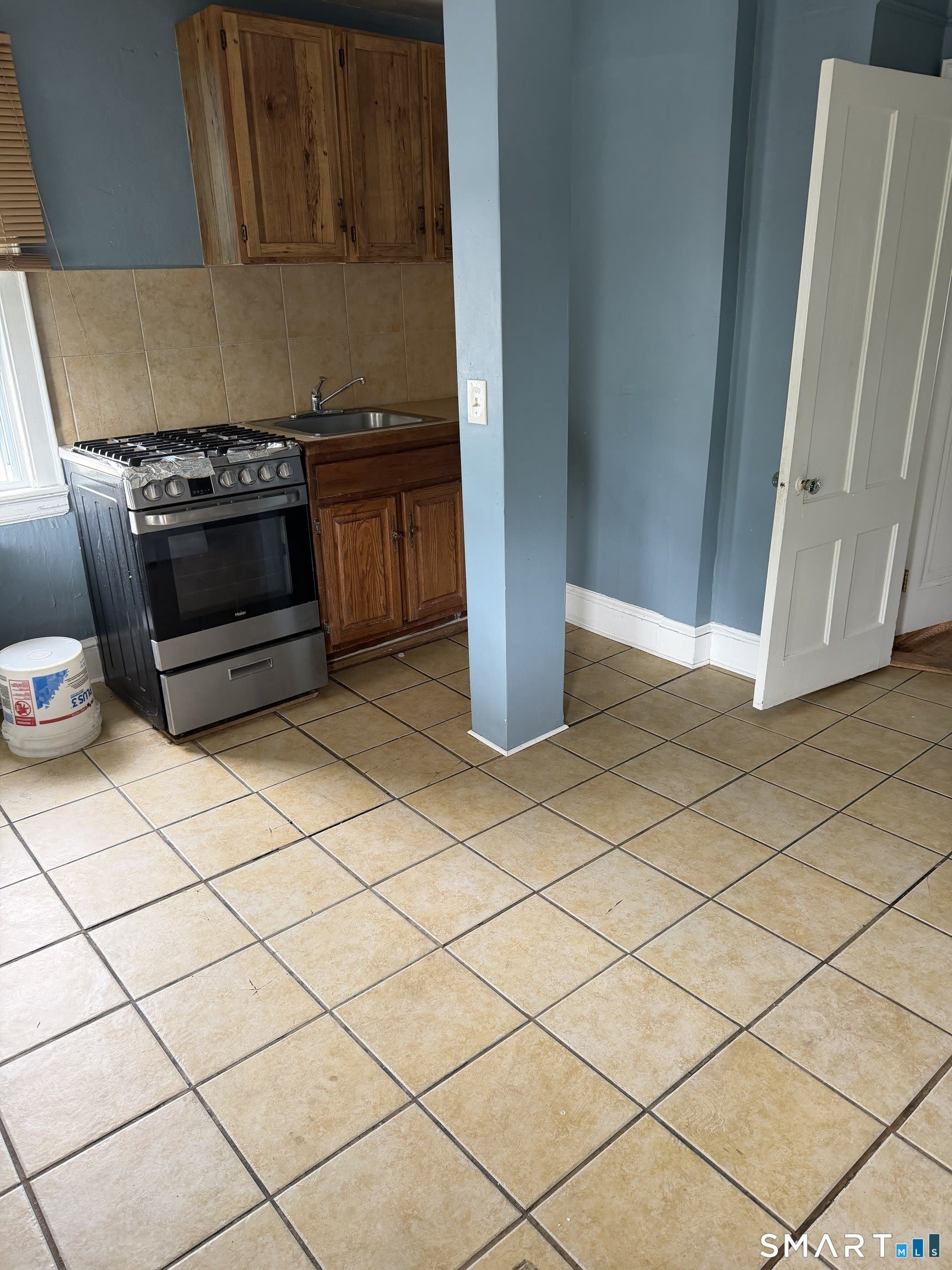 21 Holmes Avenue – photo 2