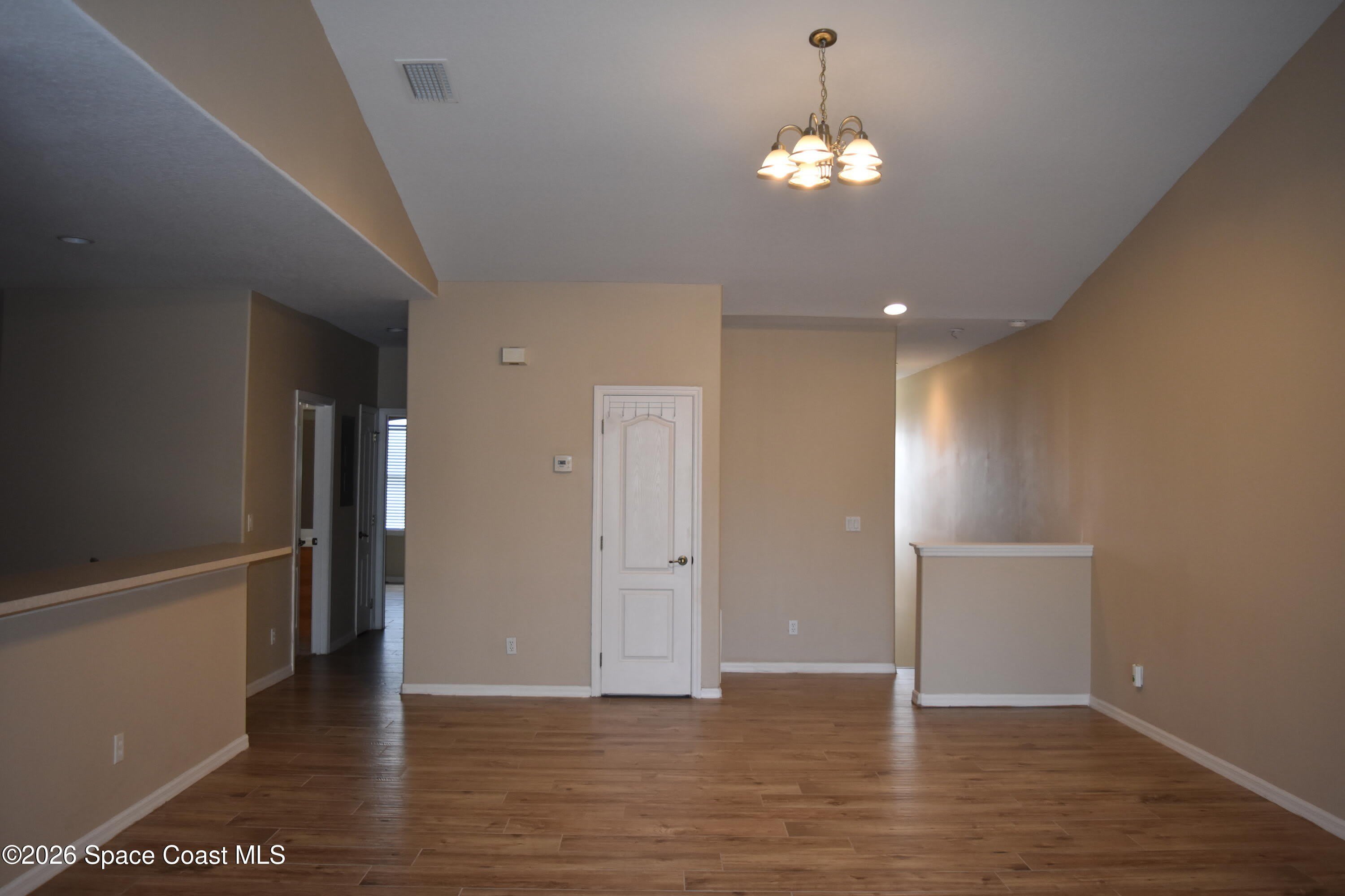 1040 Venetian Drive – photo 3