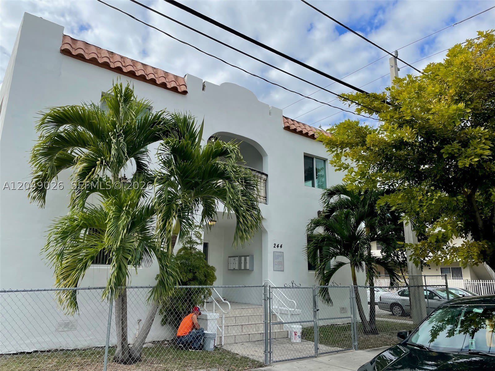 244 Nw 11Th Ave – photo 2