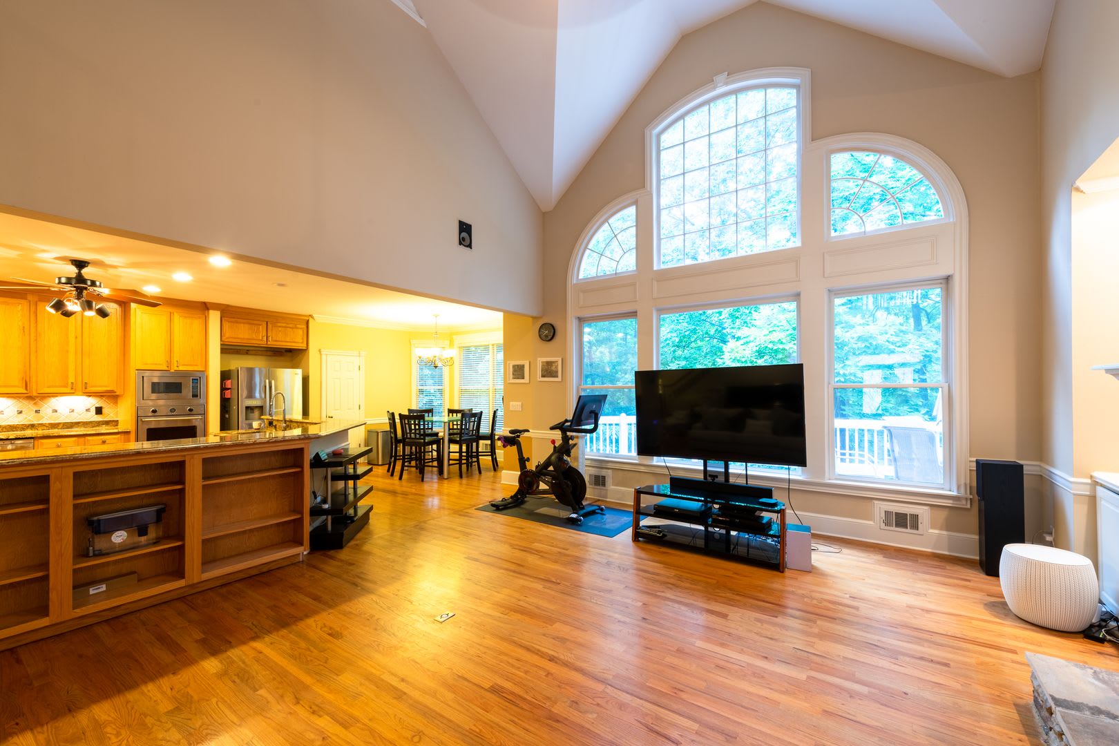 Beautiful, Executive Home in East Cobb Community! – photo 4