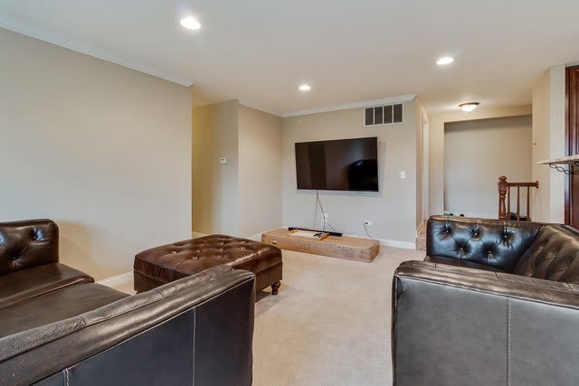 961 Cross Creek Drive N – photo 3