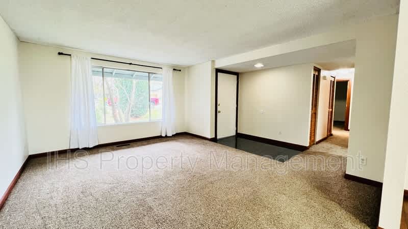 1613 S Palouse Pl – photo 2