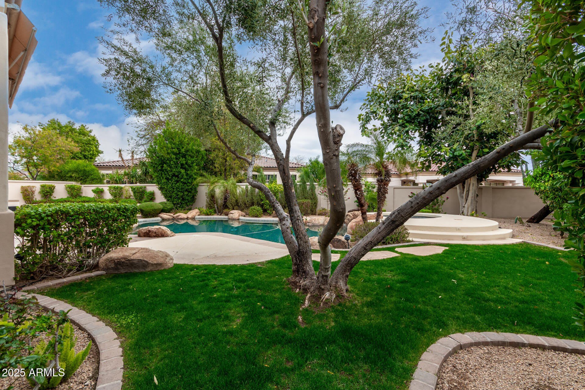 8317 E Feathersong Lane – photo 5