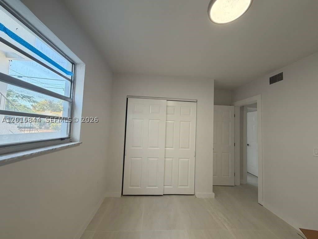 1461 SW 7th St – photo 2