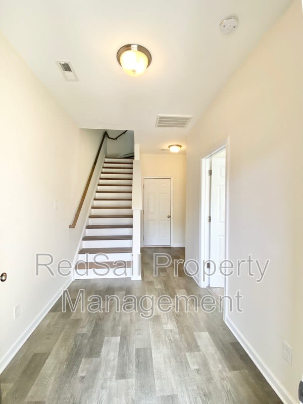 1413 Independence Blvd – photo 2