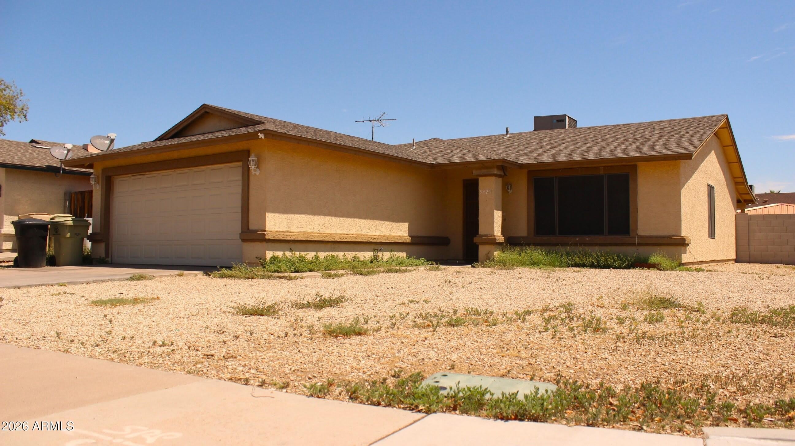 5425 N 74 Drive – photo 2