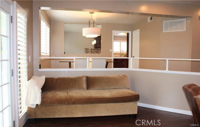 6840 Whitman Avenue – photo 1
