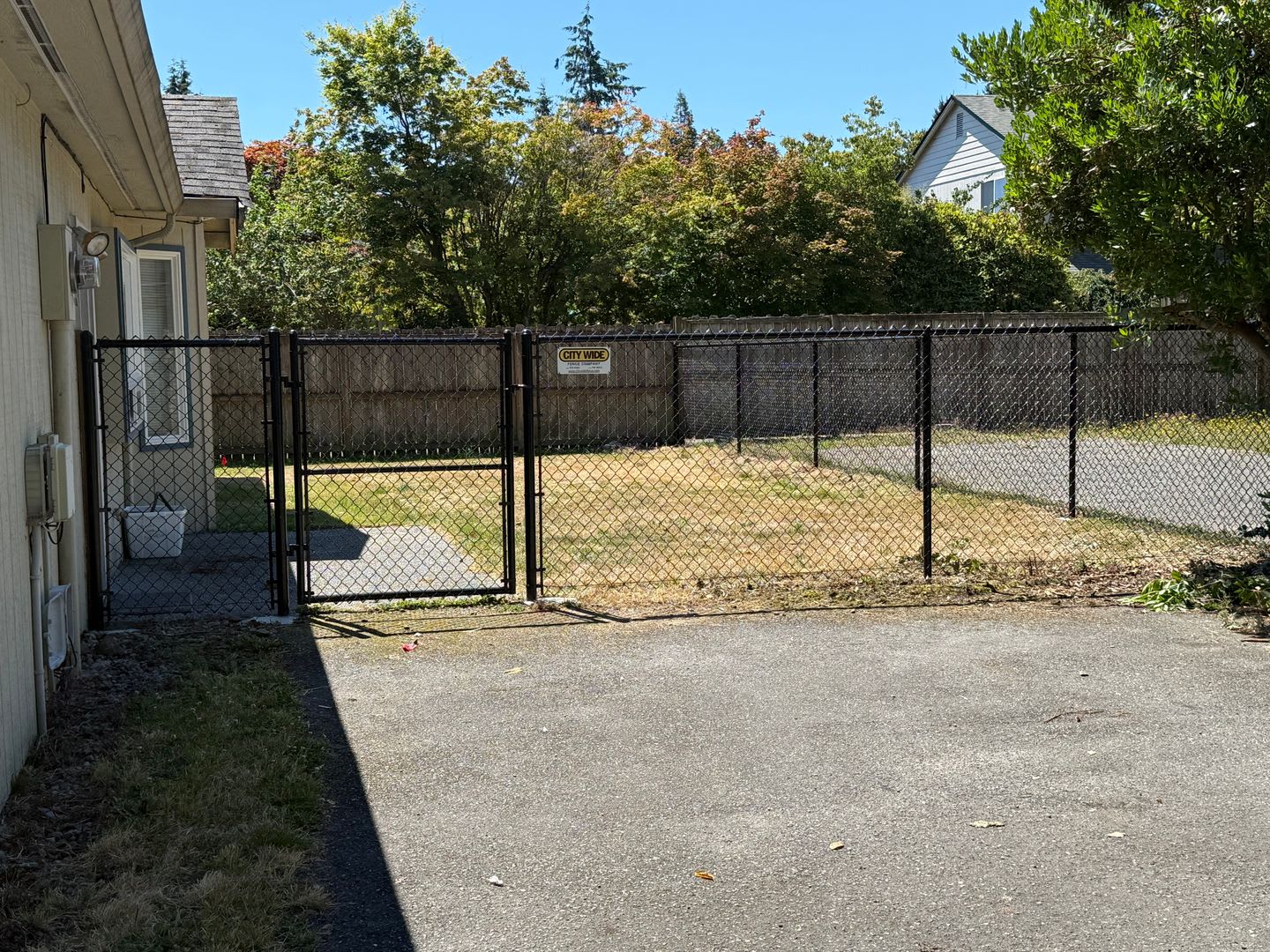 Charming No-Stairs Rambler – Move-In Ready & Minutes from Boeing – photo 2