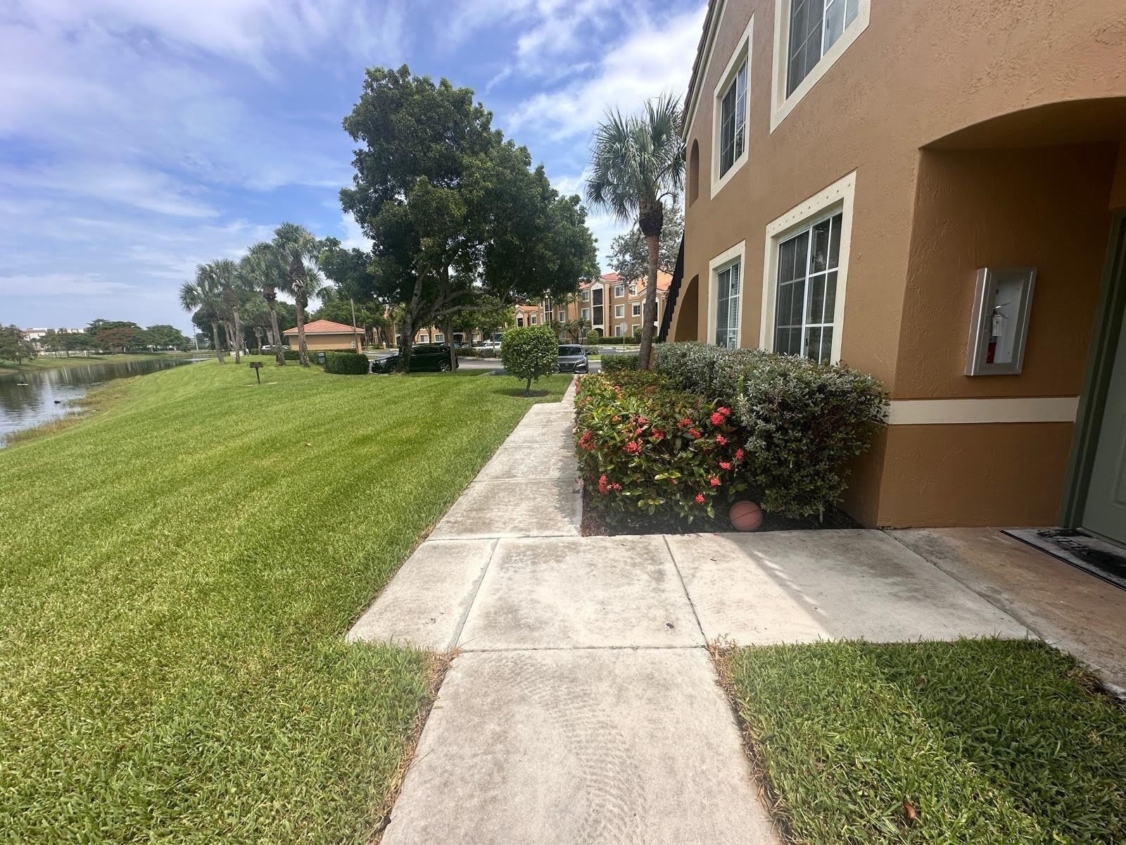 7950 N Nob Hill Road – photo 5