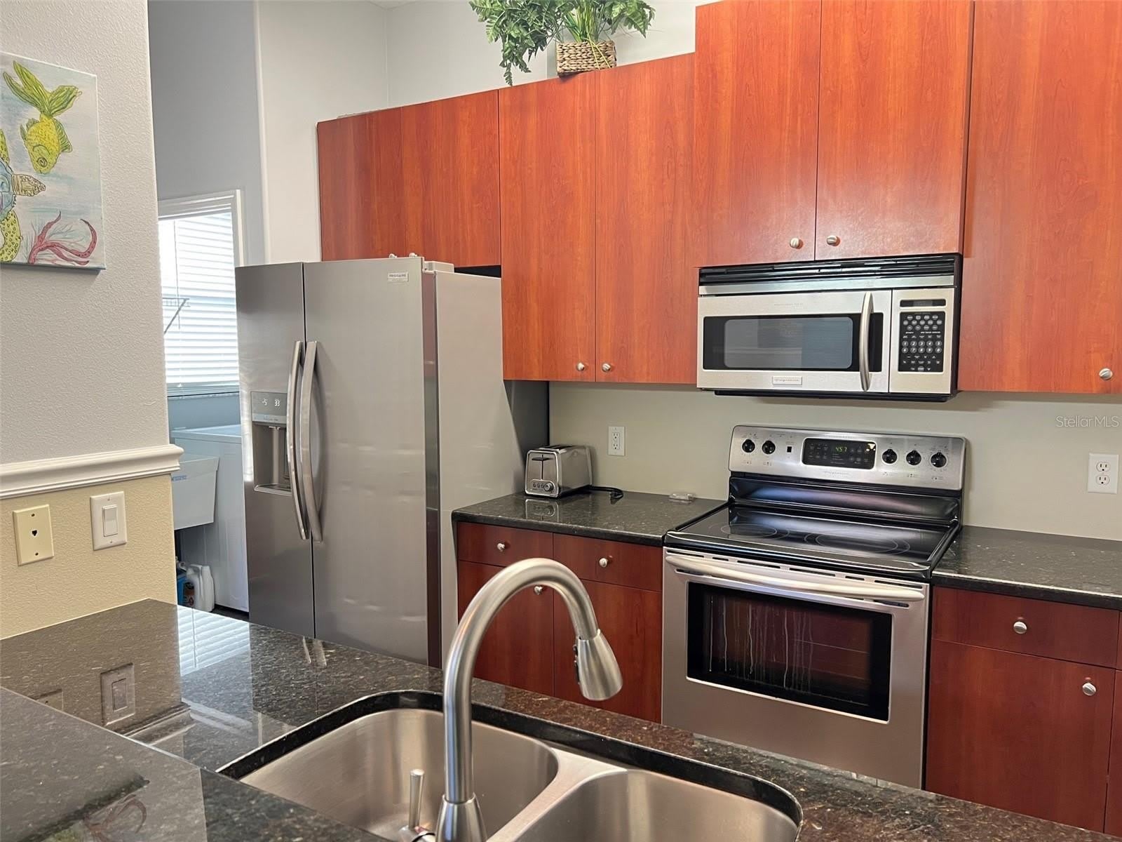 2043 ROSELAWN Street – photo 5