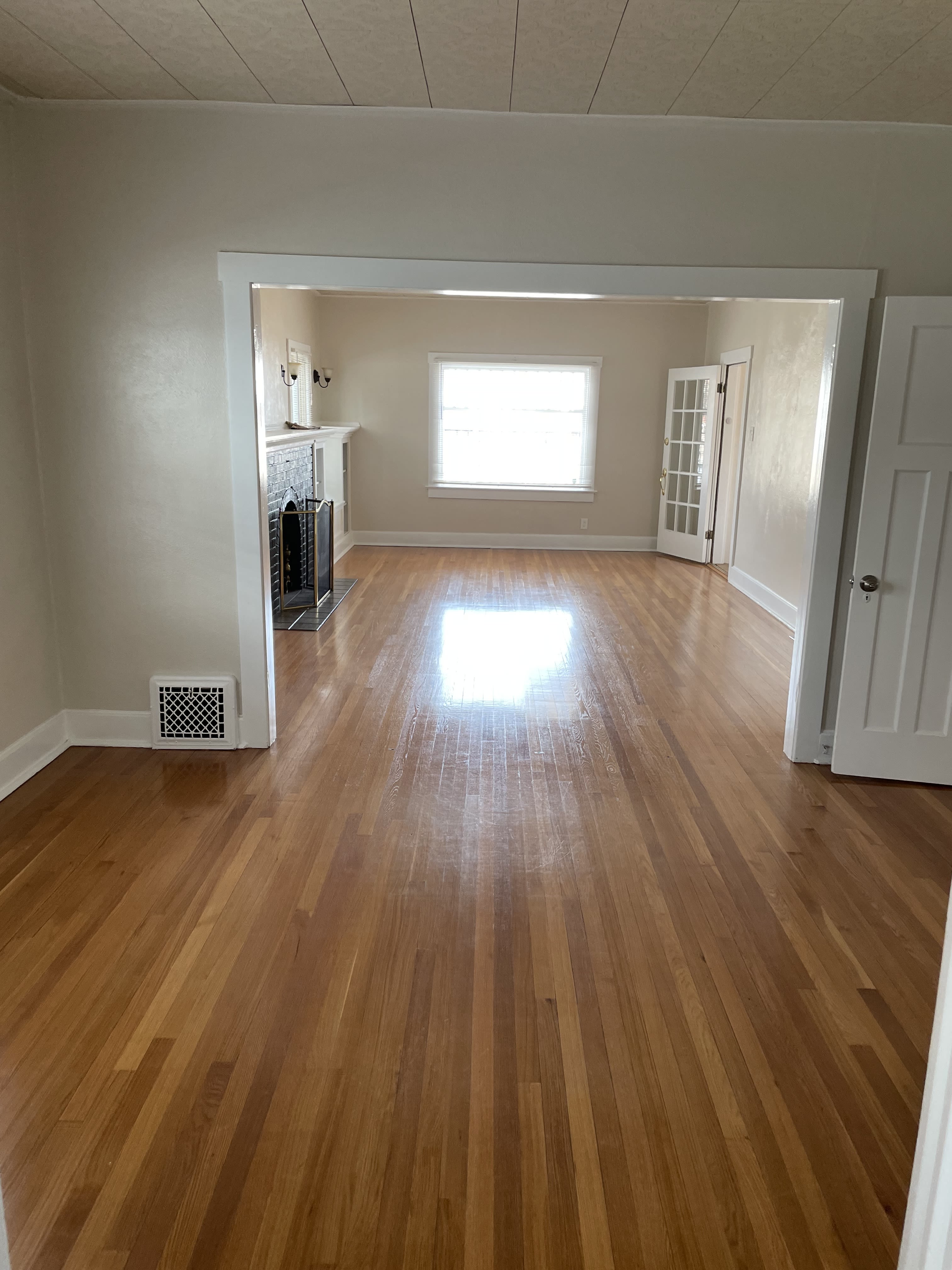 3804 Cambridge Avenue – photo 3