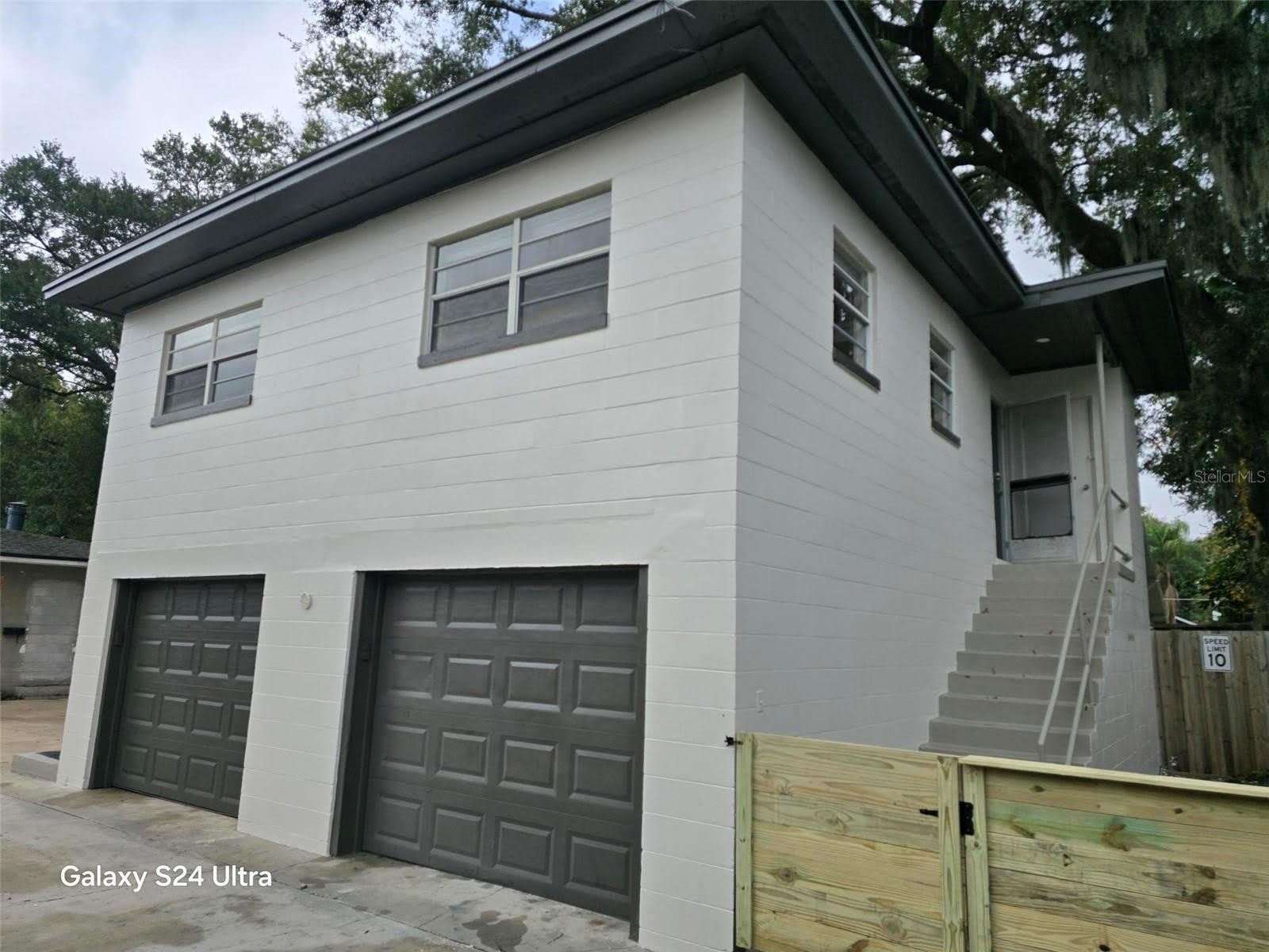 1315 E CENTRAL Boulevard – photo 2