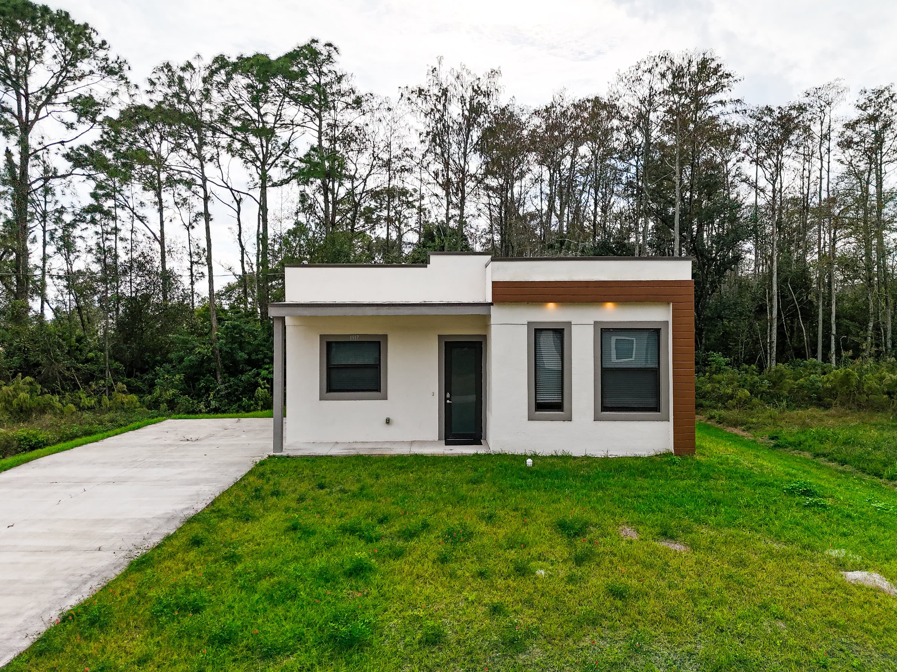 1917 Lorna Avenue – photo 1