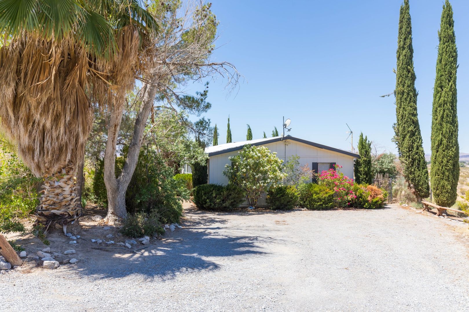 Home in Pahrump 3 Rooms – photo 1