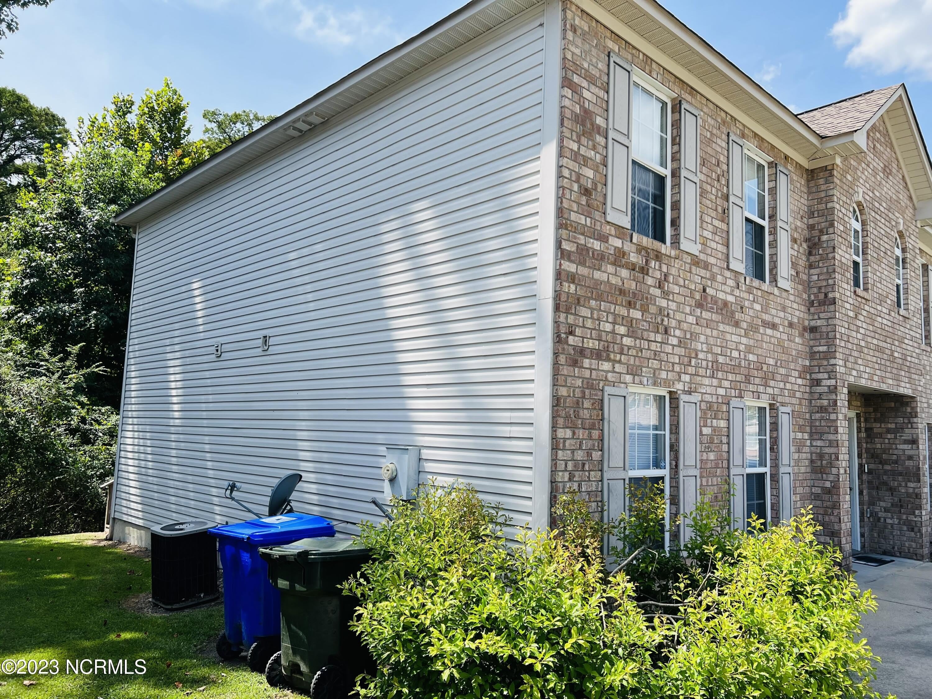 4260 Williamsbrook Lane – photo 2