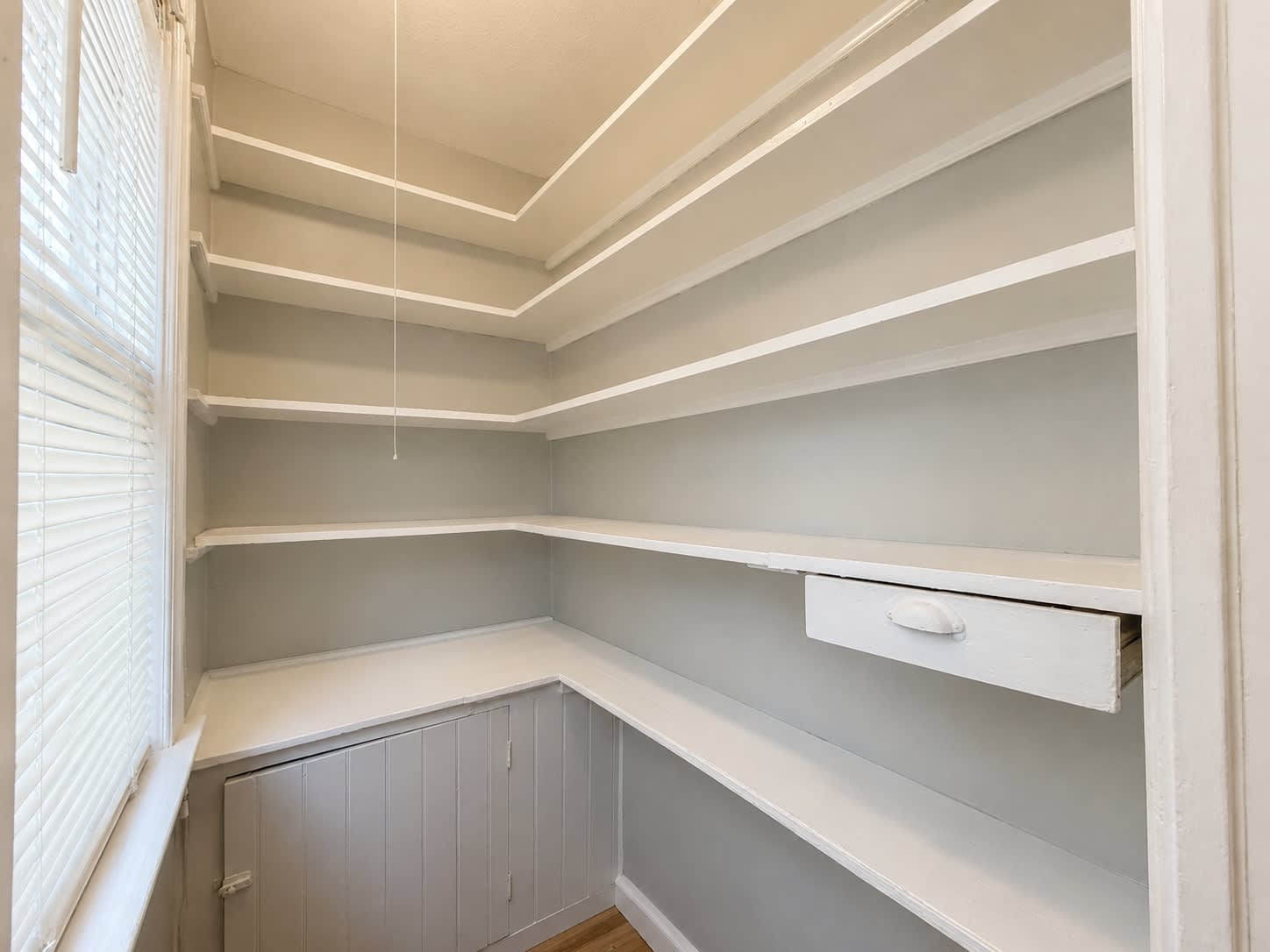 307 New Park Ave – photo 4