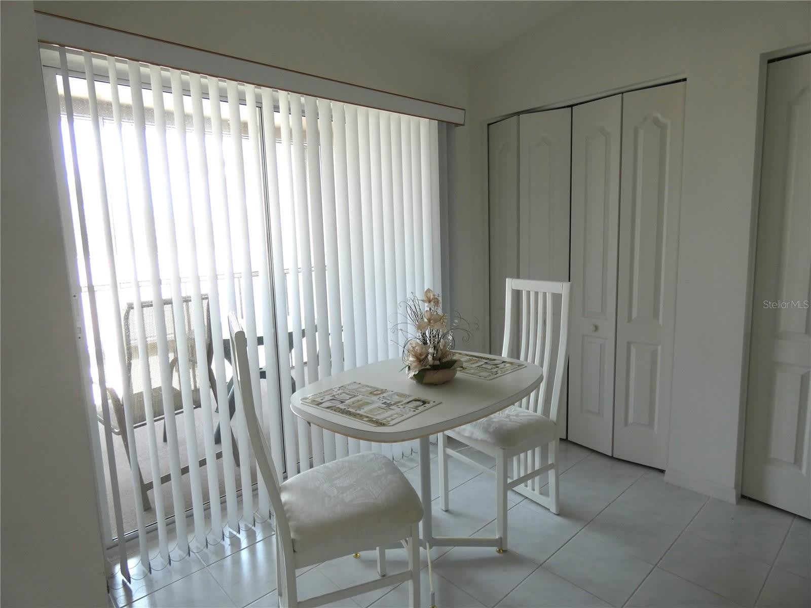 9641 CASTLE POINT Drive – photo 5