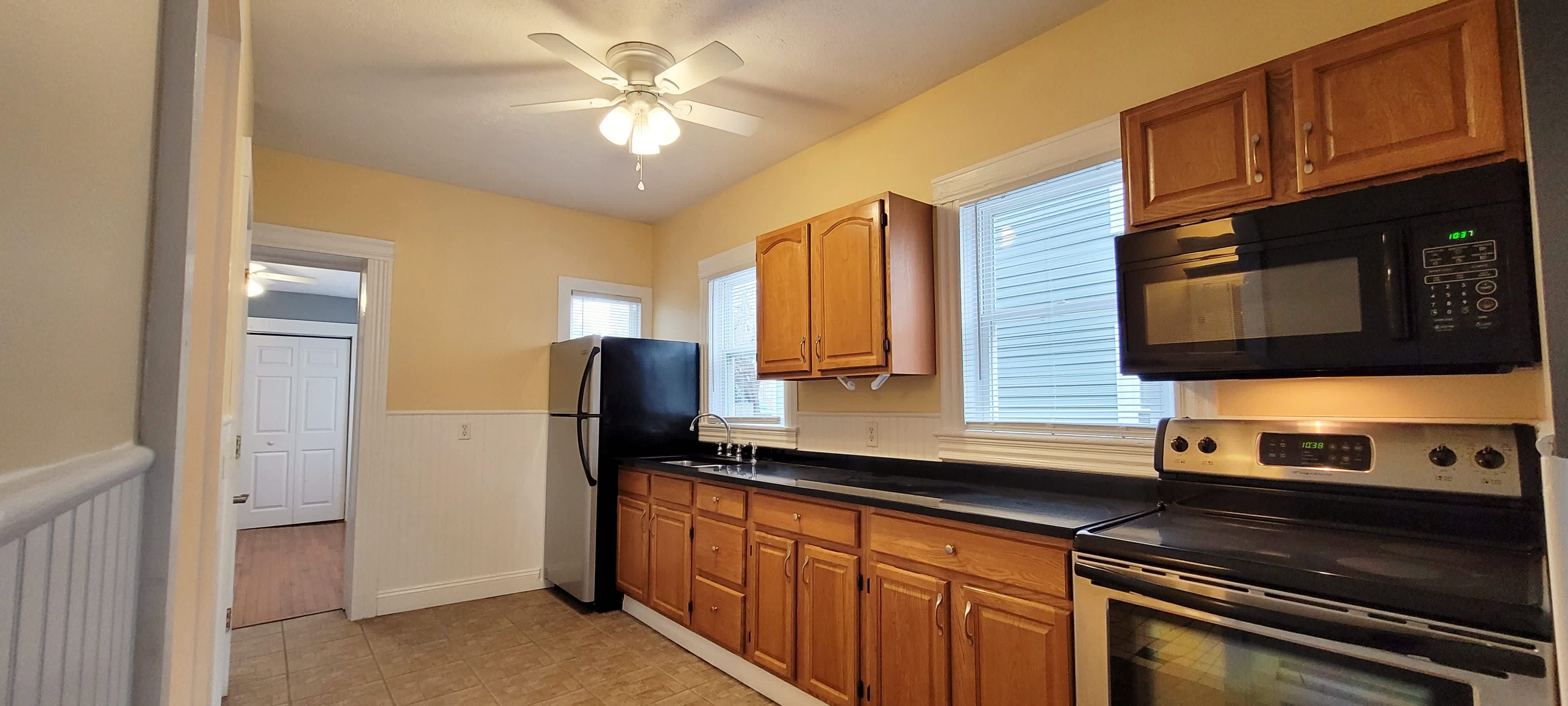 371 W 1st St – photo 4