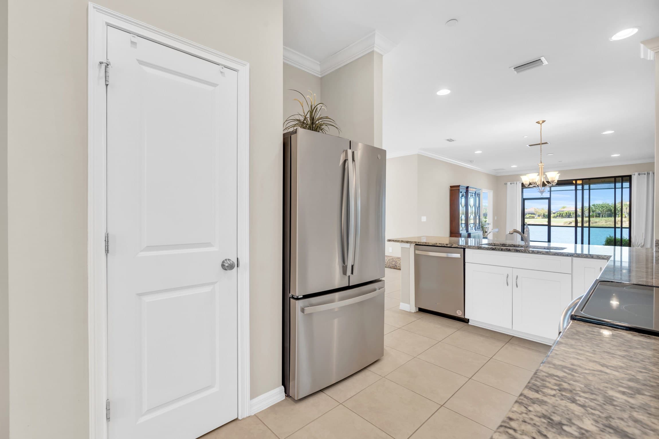9385 Pocida Court – photo 5