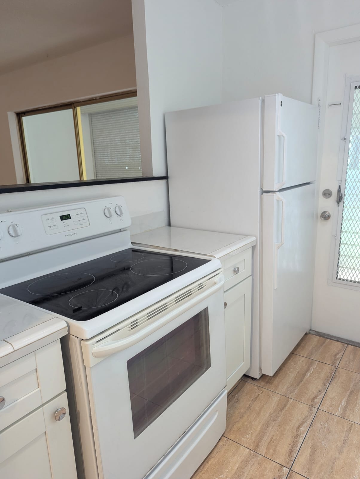 20400 Nw 7th Ave – photo 2
