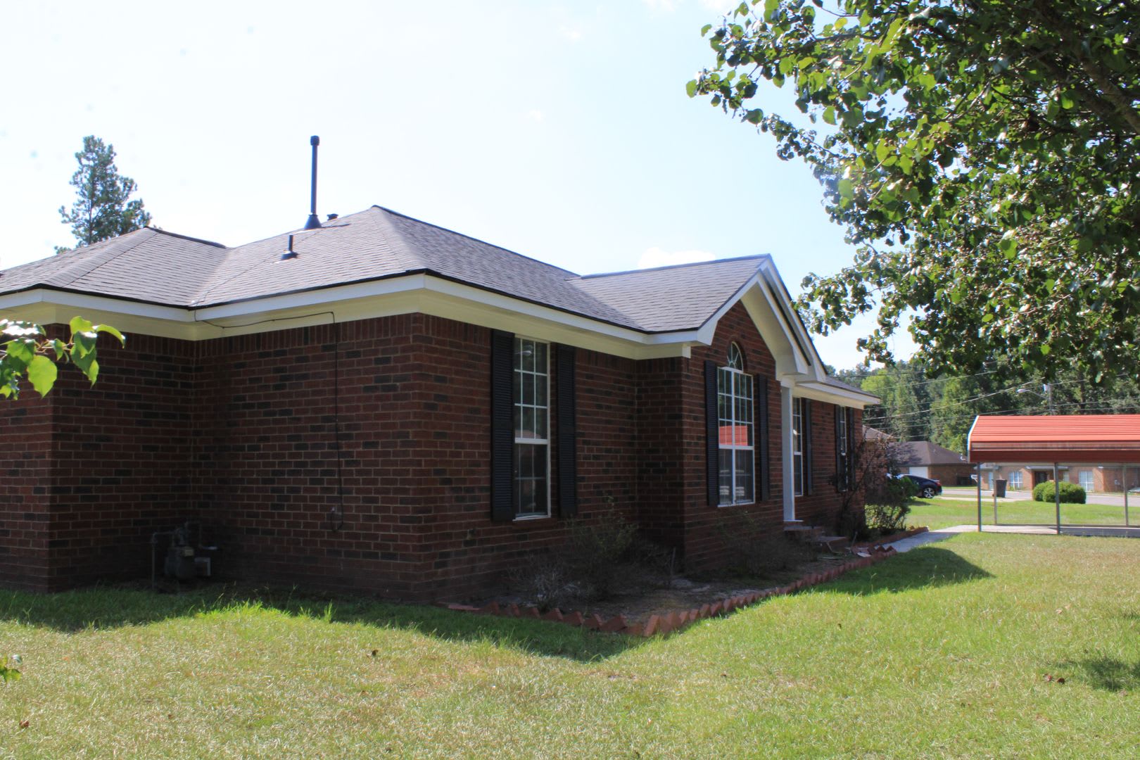3BR/2BA All-Brick Beauty in Walton Meadow! – photo 3